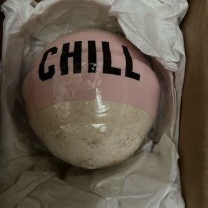 PINK VS bath bomb NIB CHILL